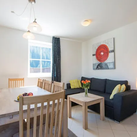 Charming With Patio * Bad Gastein