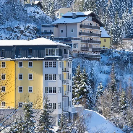 Charming With Patio * Bad Gastein